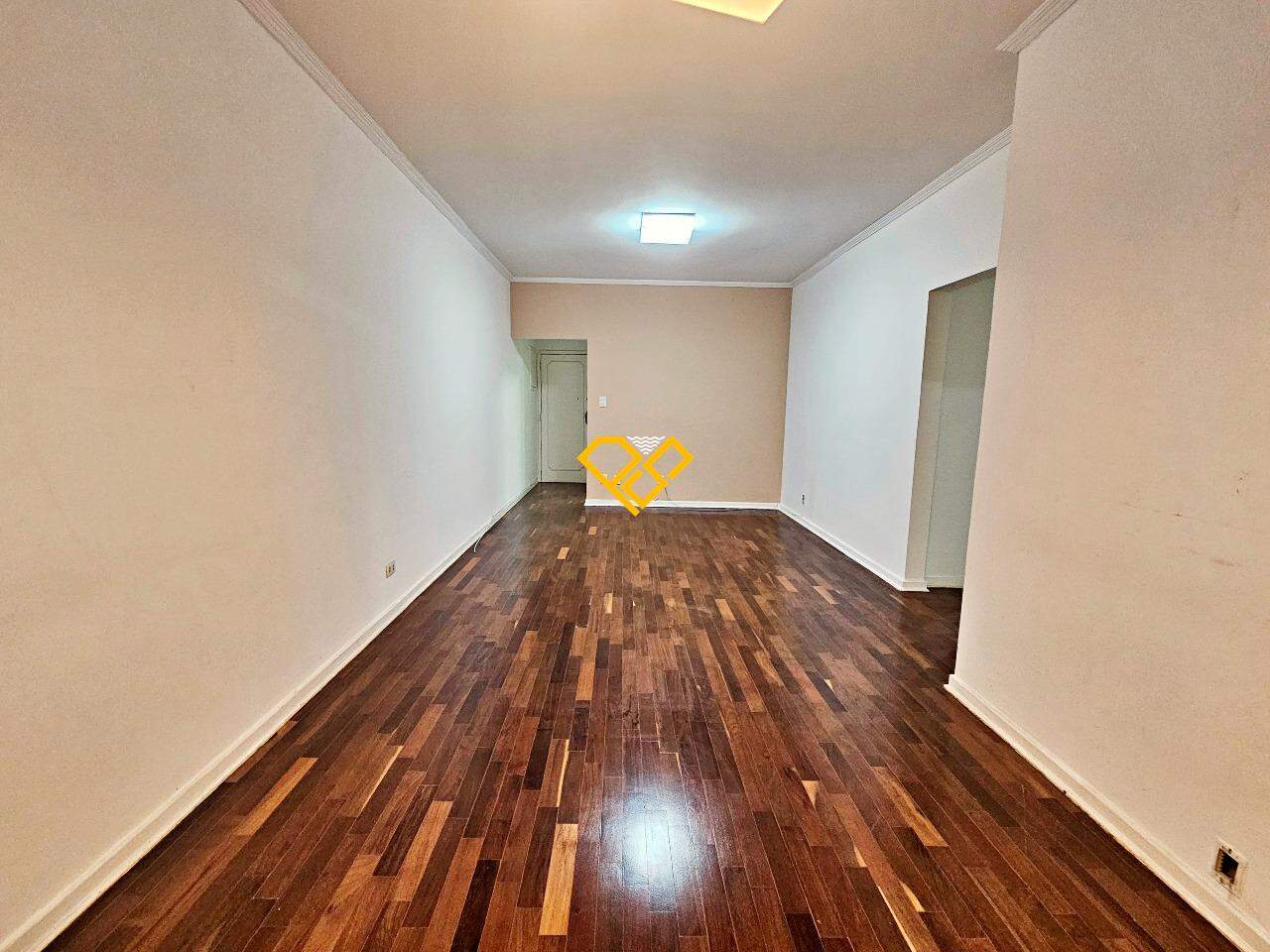 Apartamento à venda no Ponta da Praia: Sala