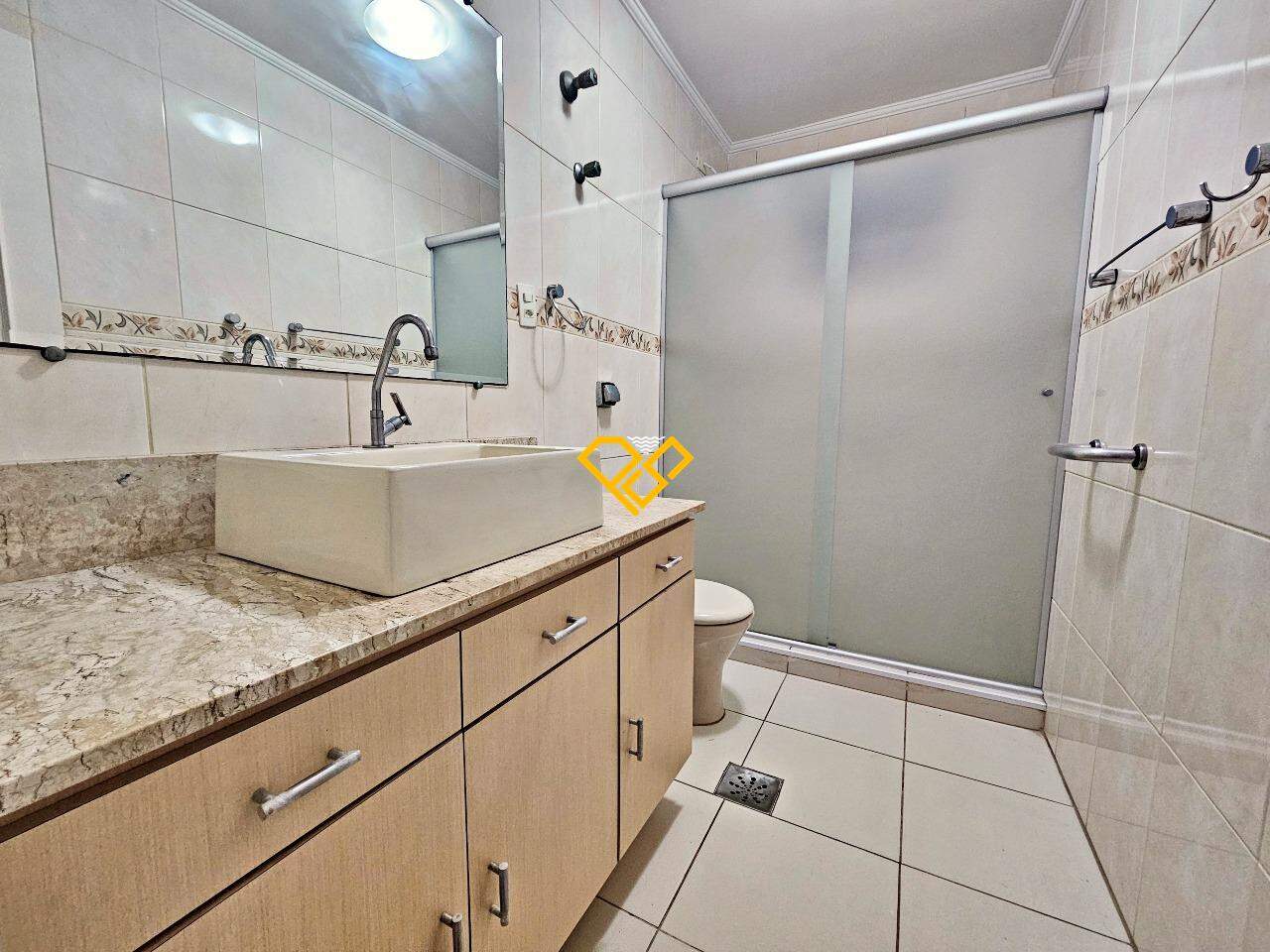 Apartamento à venda no Ponta da Praia: Wc social
