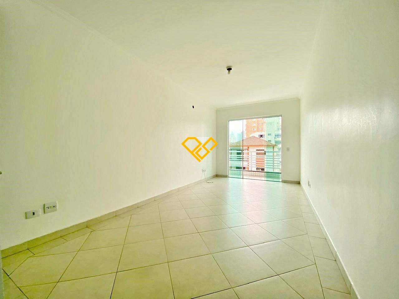 Casa à venda no Ponta da Praia: 3º andar sala 