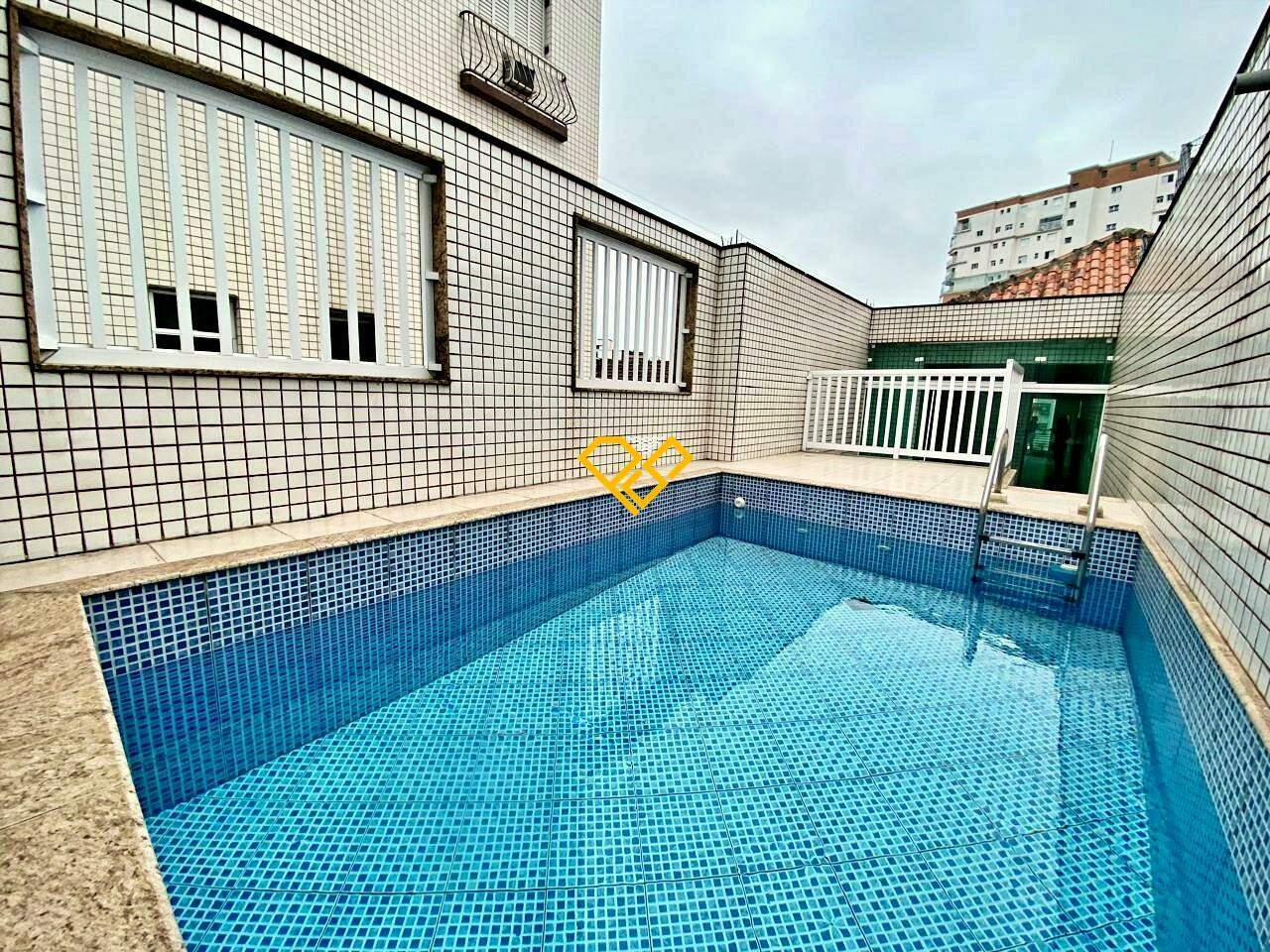 Casa à venda no Ponta da Praia: Piscina 3° piso
