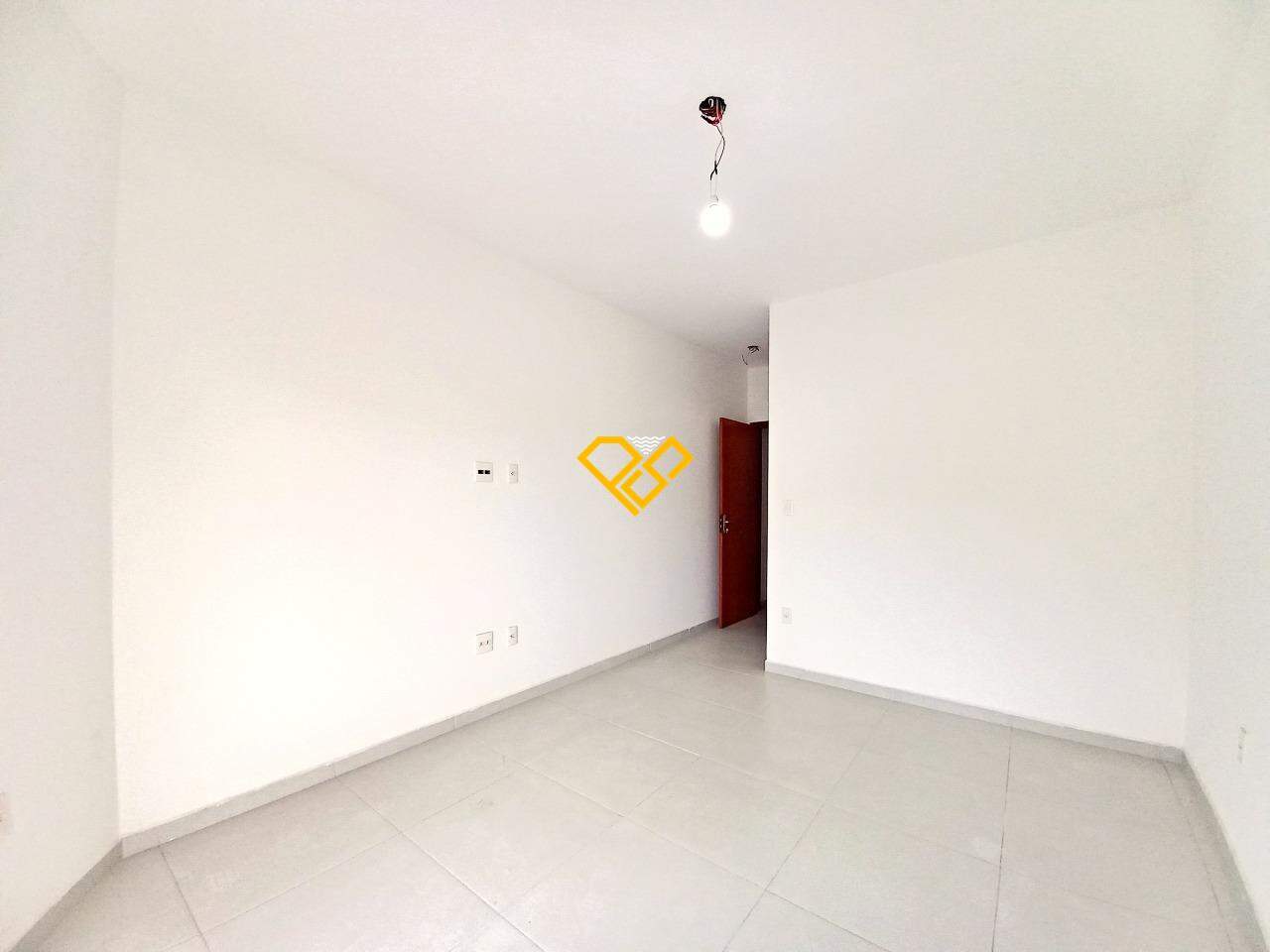 Sobreposta Baixa à venda no Vila Belmiro: Suíte 2