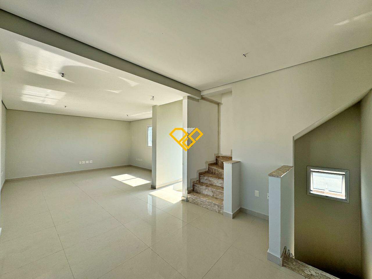 Cobertura à venda no José Menino: Sala