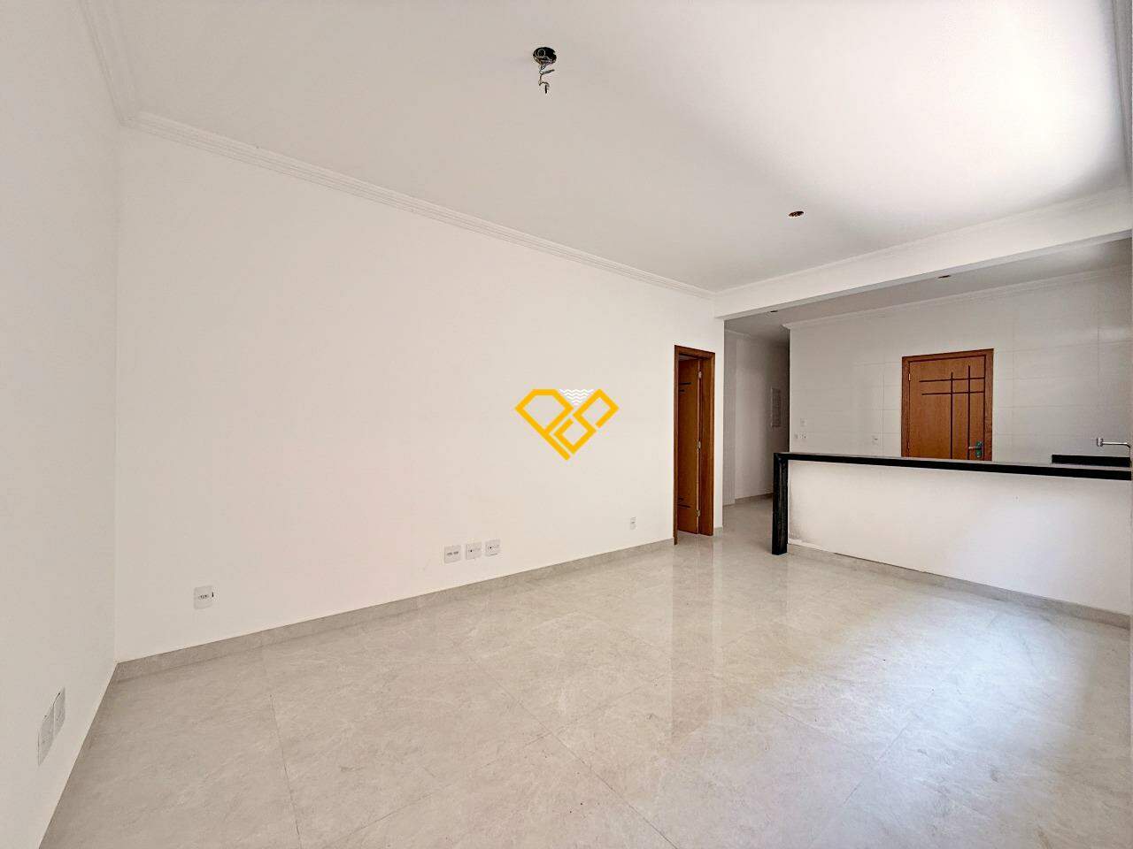 Sobreposta Baixa à venda no Embaré: Sala