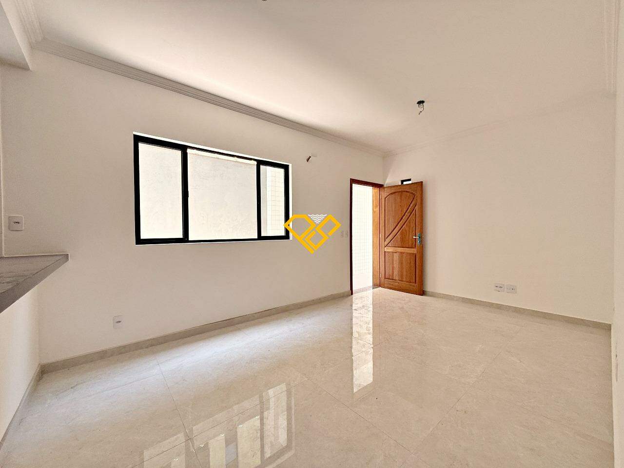 Sobreposta Baixa à venda no Embaré: Sala