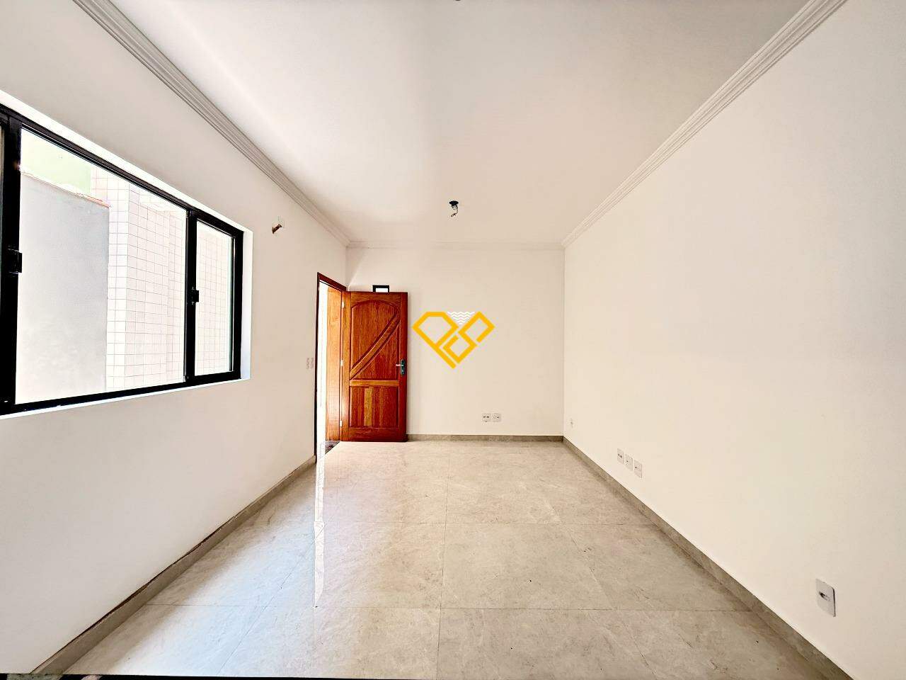 Sobreposta Baixa à venda no Embaré: Sala