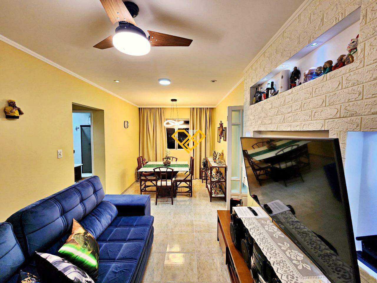Apartamento à venda no Ponta da Praia: Sala
