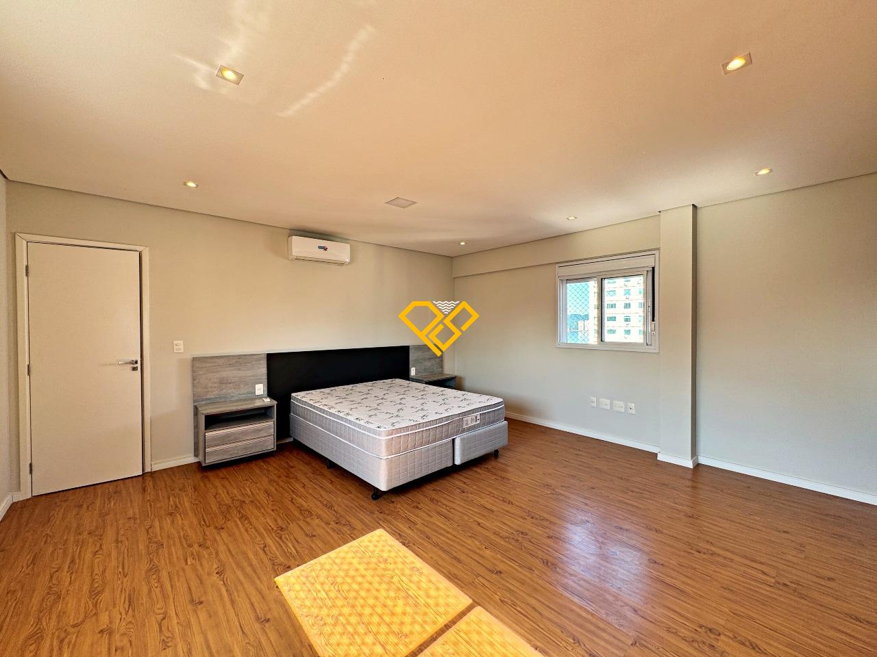 Cobertura à venda no José Menino: Suíte 1 - master