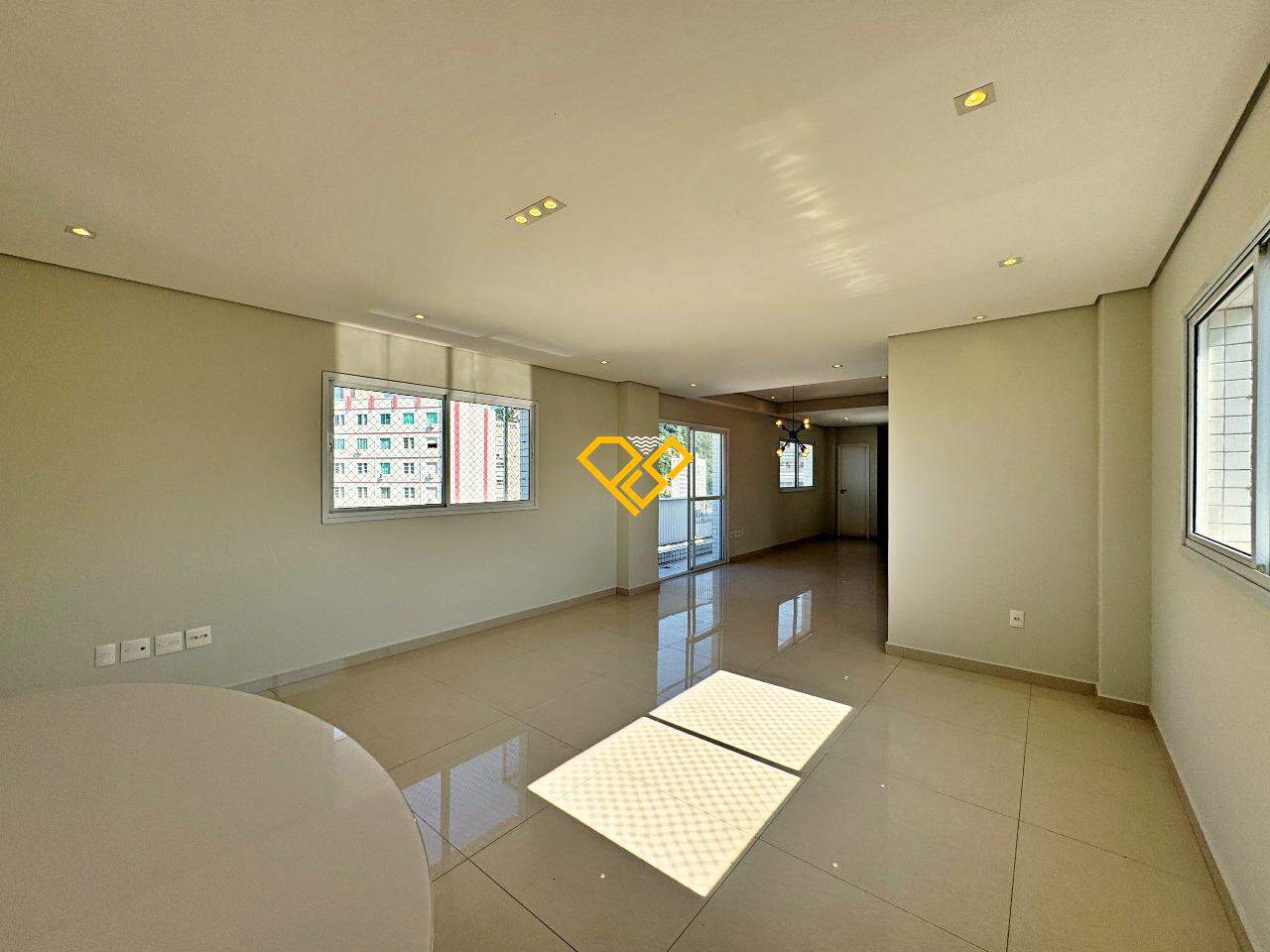 Cobertura à venda no José Menino: Sala