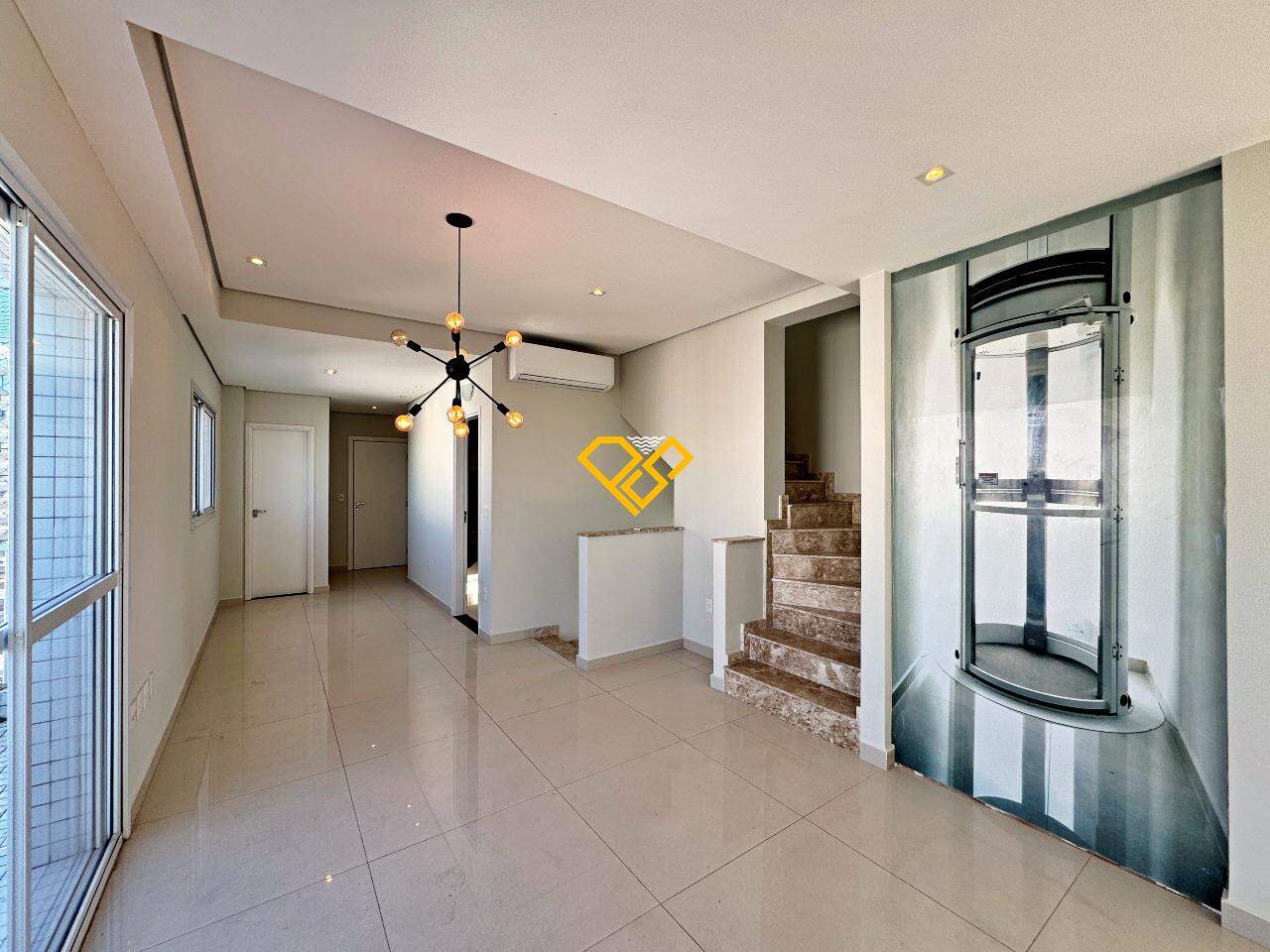 Cobertura à venda no José Menino: Sala