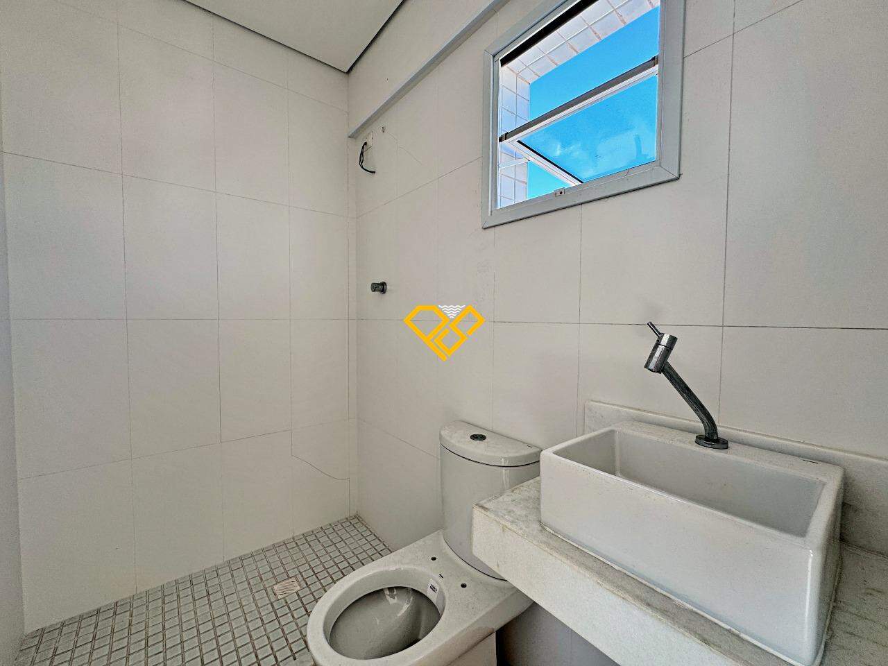 Cobertura à venda no José Menino: Lavabo da área gourmet