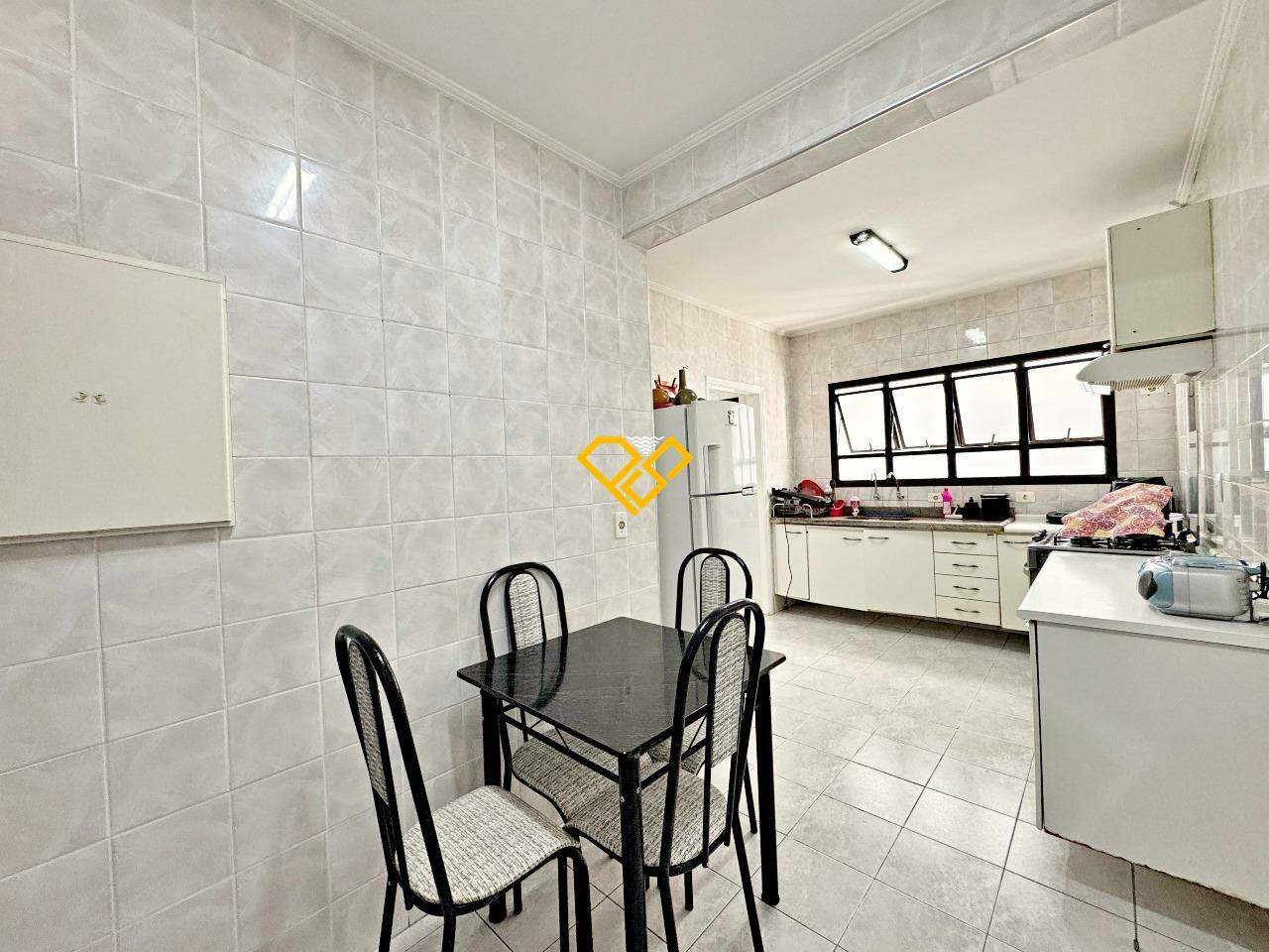 Apartamento à venda no Embaré: Cozinha