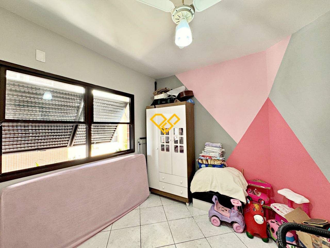 Apartamento à venda no Embaré: Dormitório 2