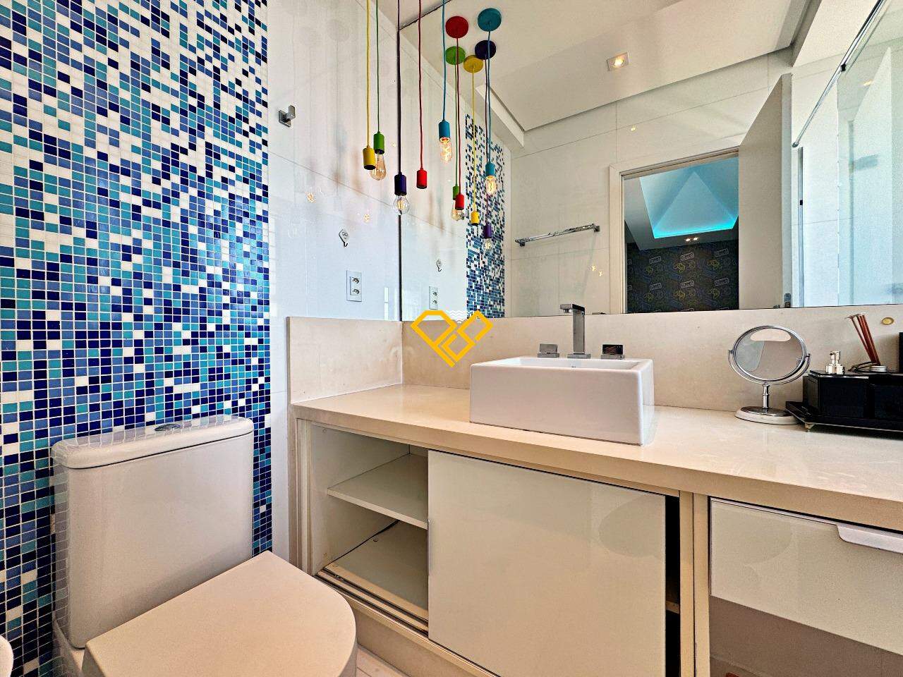 Cobertura à venda no Aparecida: Wc suíte 2