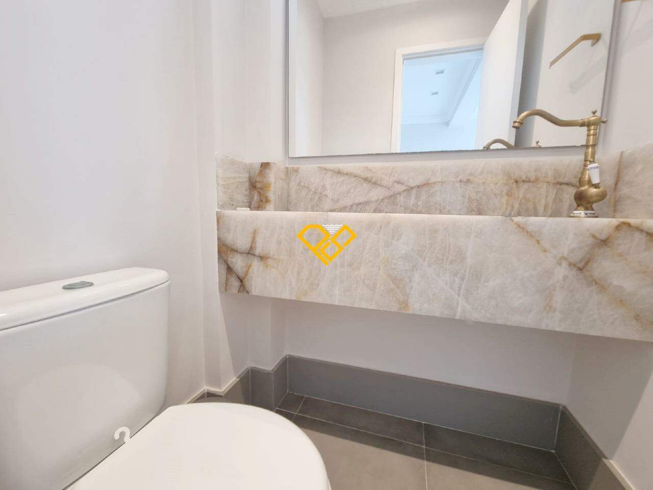 Cobertura para aluguel no Boqueirão: Lavabo