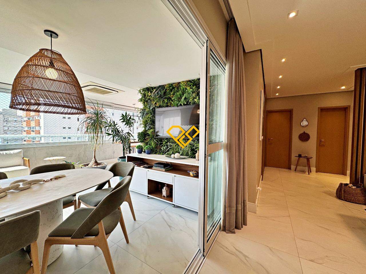 Apartamento à venda no Boqueirão: Varanda com churrasqueira