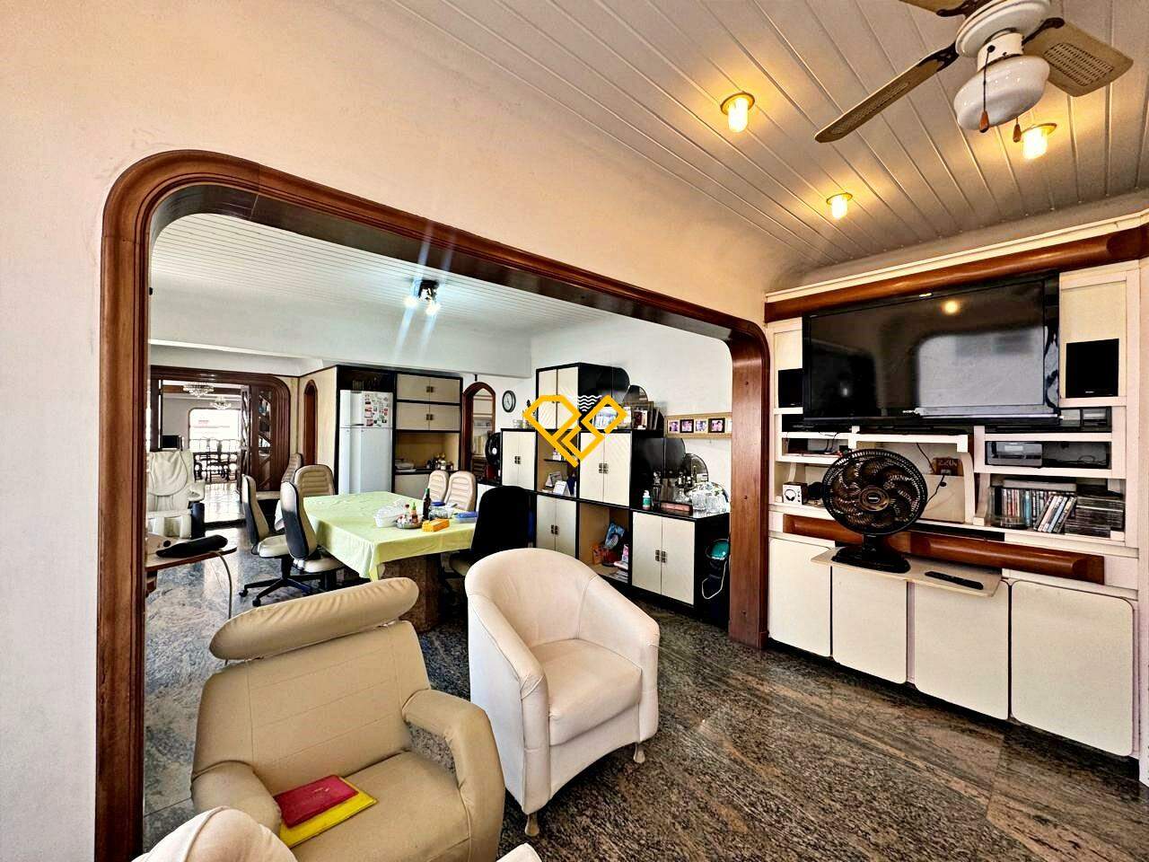 Apartamento à venda no Gonzaga: 