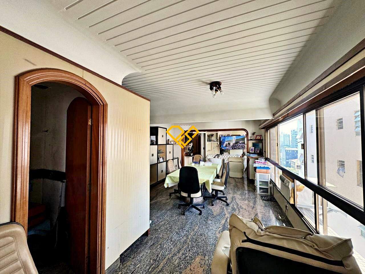 Apartamento à venda no Gonzaga: 