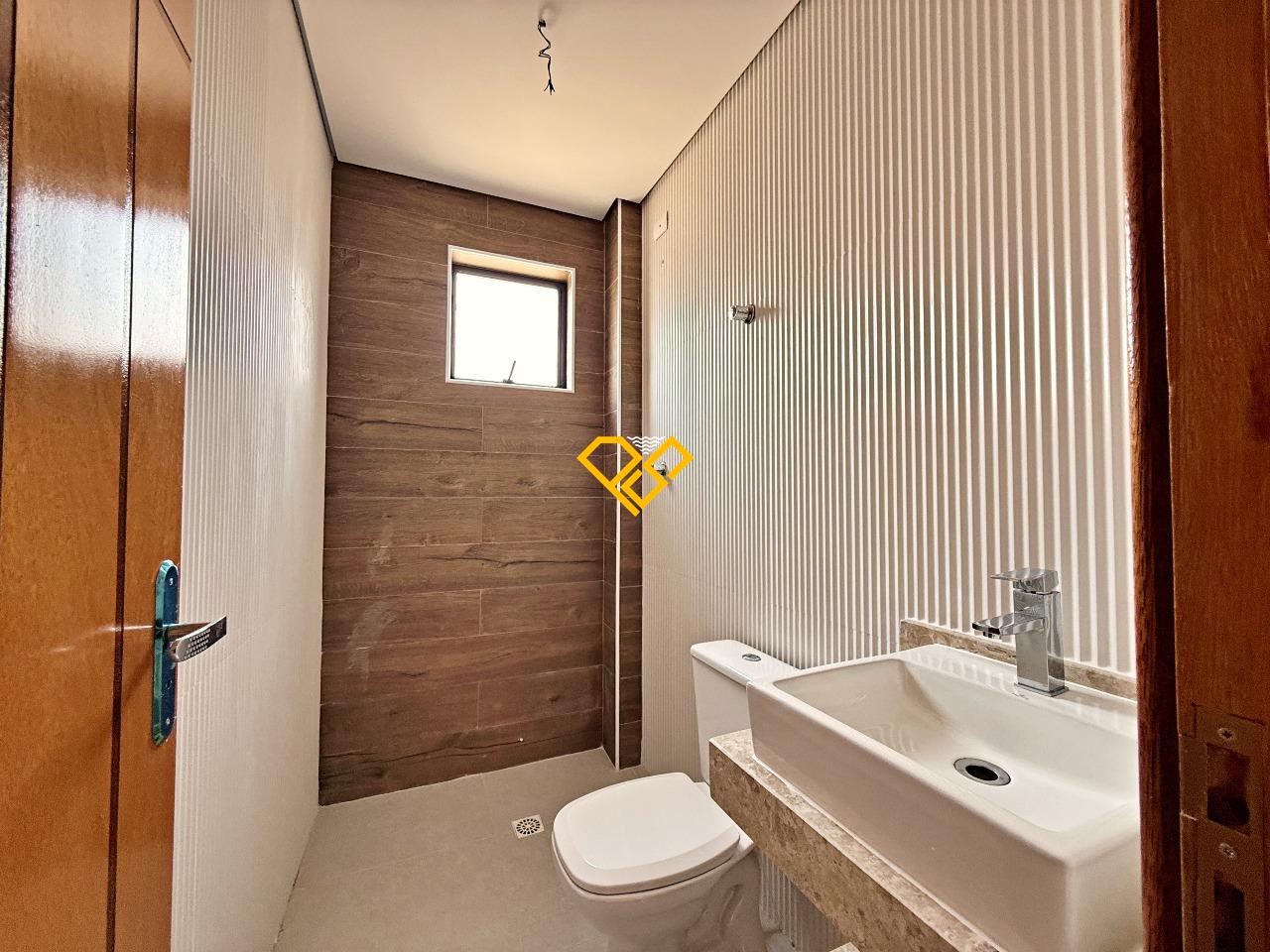 Sobrado à venda no Vila Belmiro: Wc social