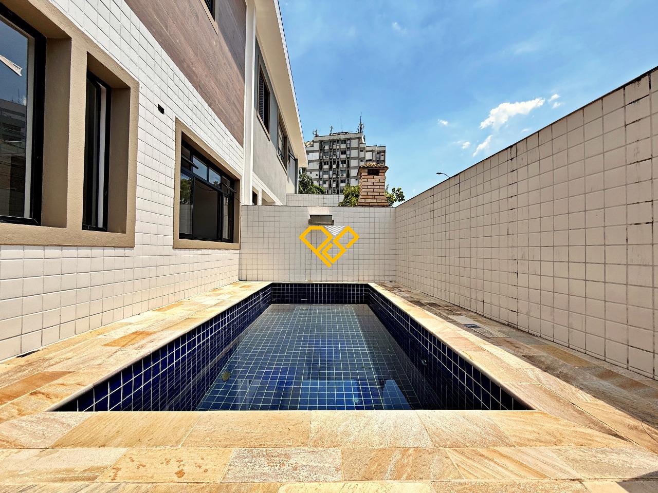 Sobrado à venda no Vila Belmiro: Piscina