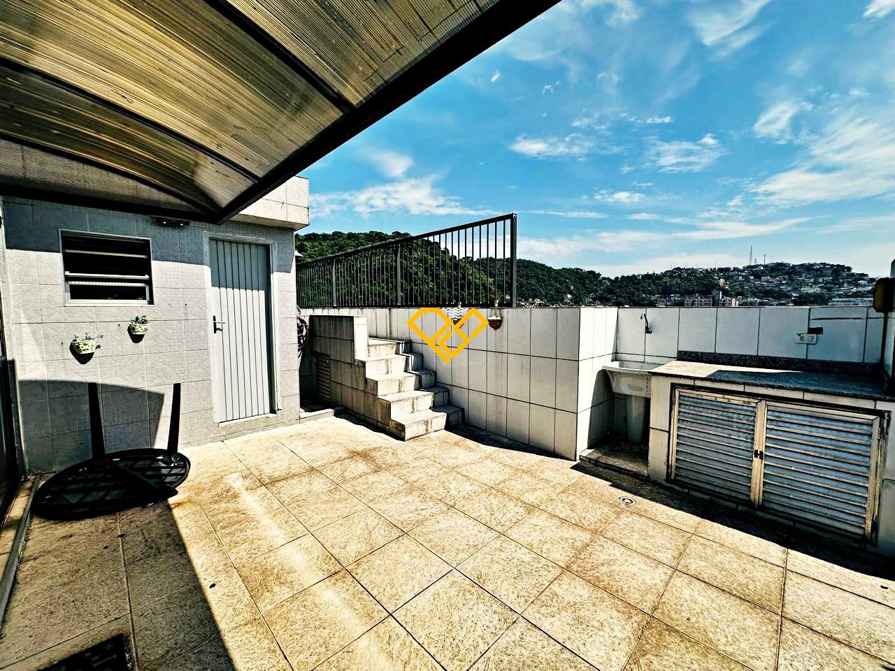 Cobertura para aluguel no Vila Belmiro: Área gourmet com churrasqueira