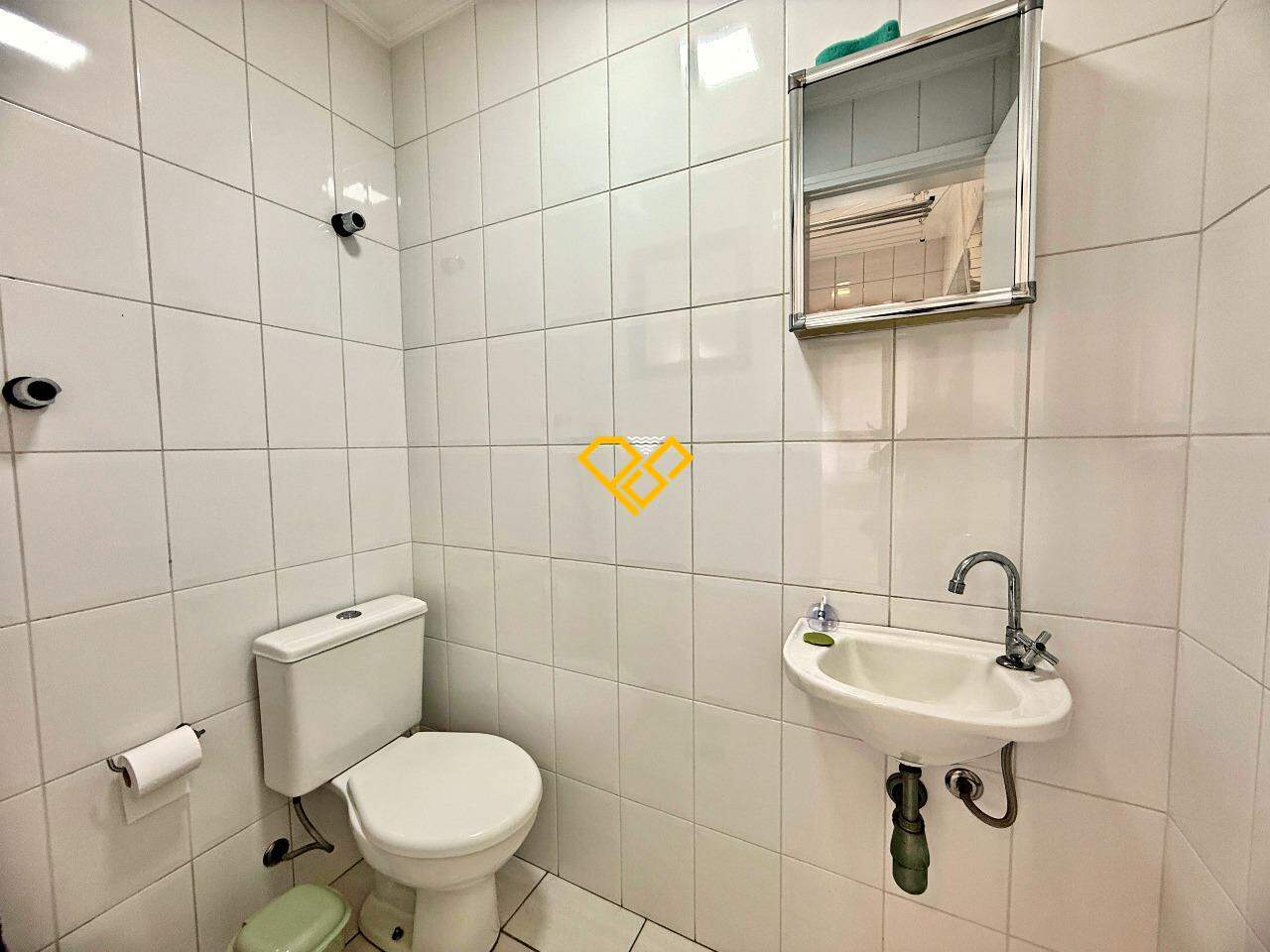 Apartamento à venda no Ponta da Praia: Wc de serviço