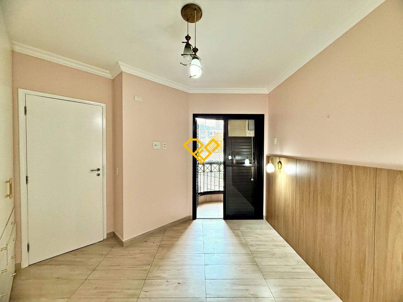 Apartamento à venda no Ponta da Praia: Dormitório 1 - suíte