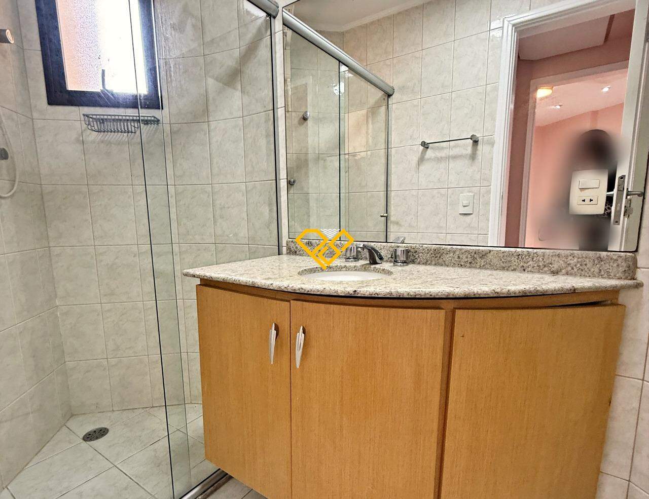 Apartamento à venda no Ponta da Praia: Wc social