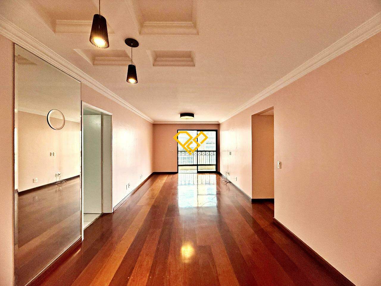 Apartamento à venda no Ponta da Praia: Sala