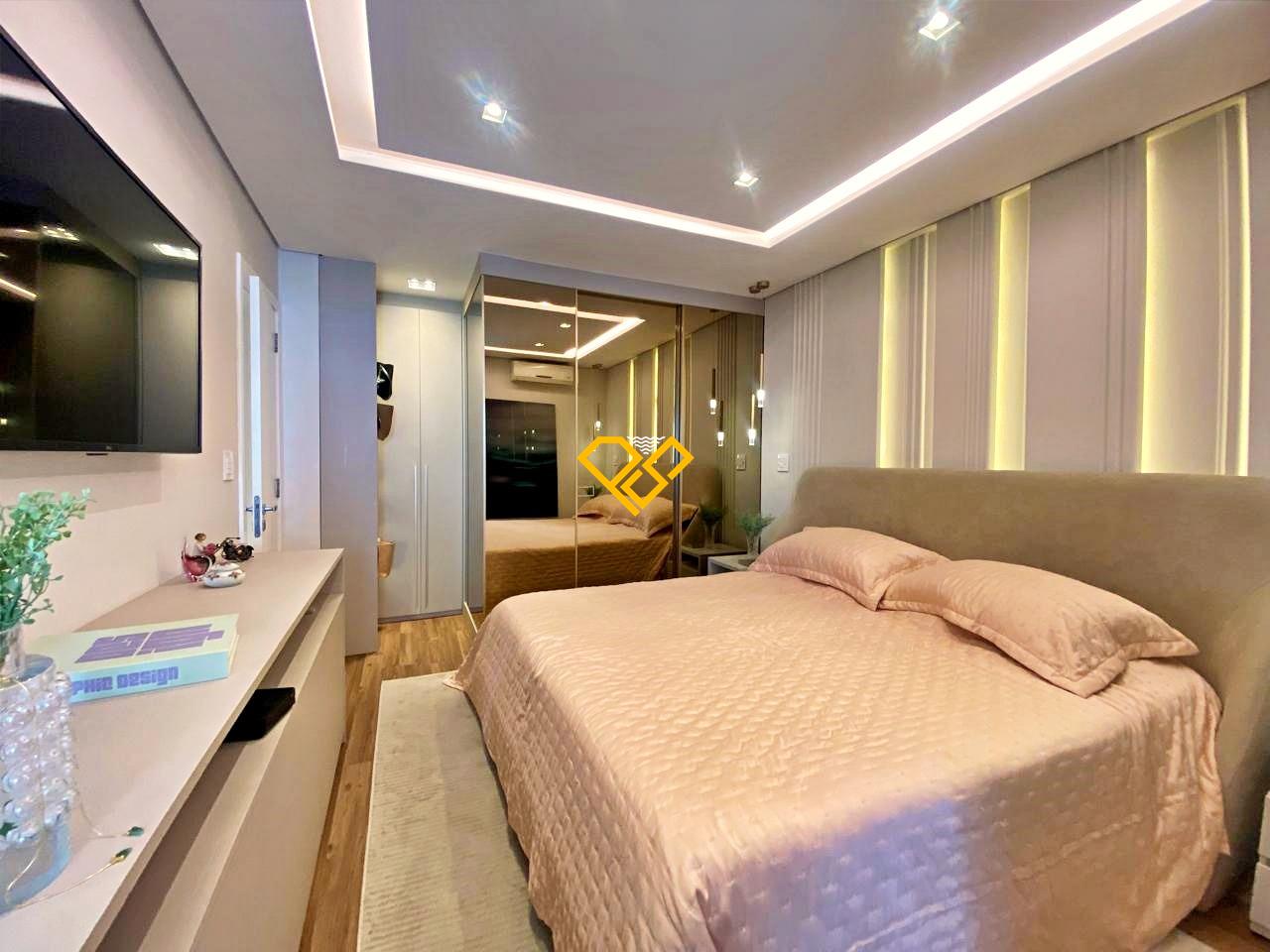 Apartamento à venda no Embaré: 