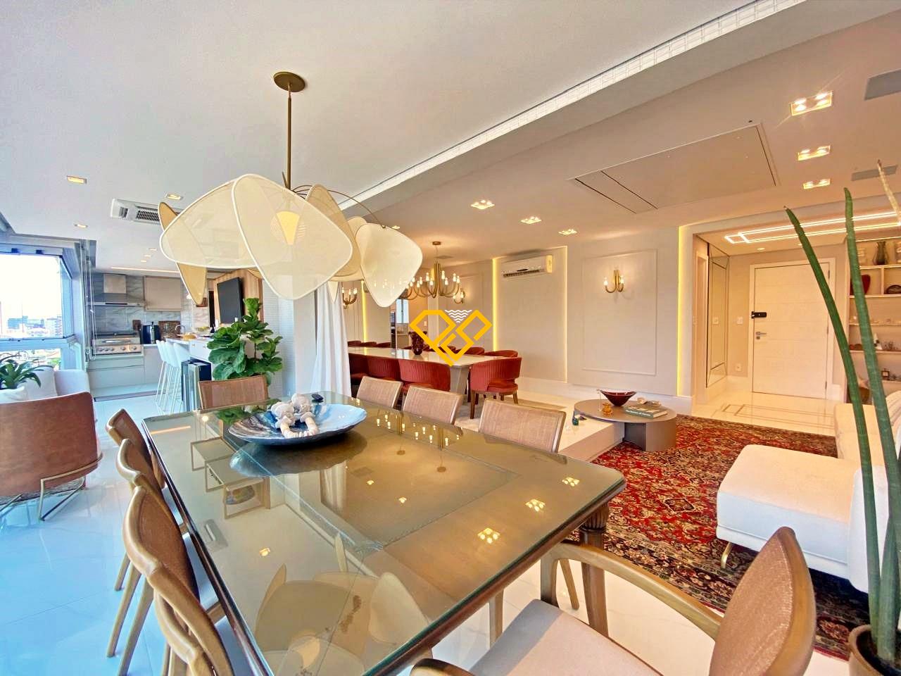 Apartamento à venda no Embaré: 