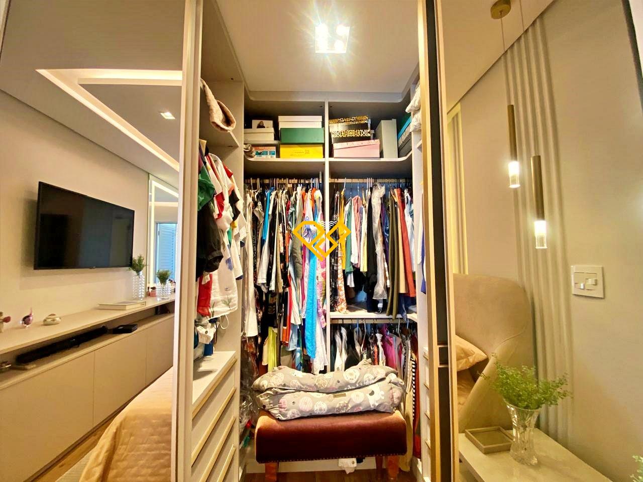 Apartamento à venda no Embaré: 