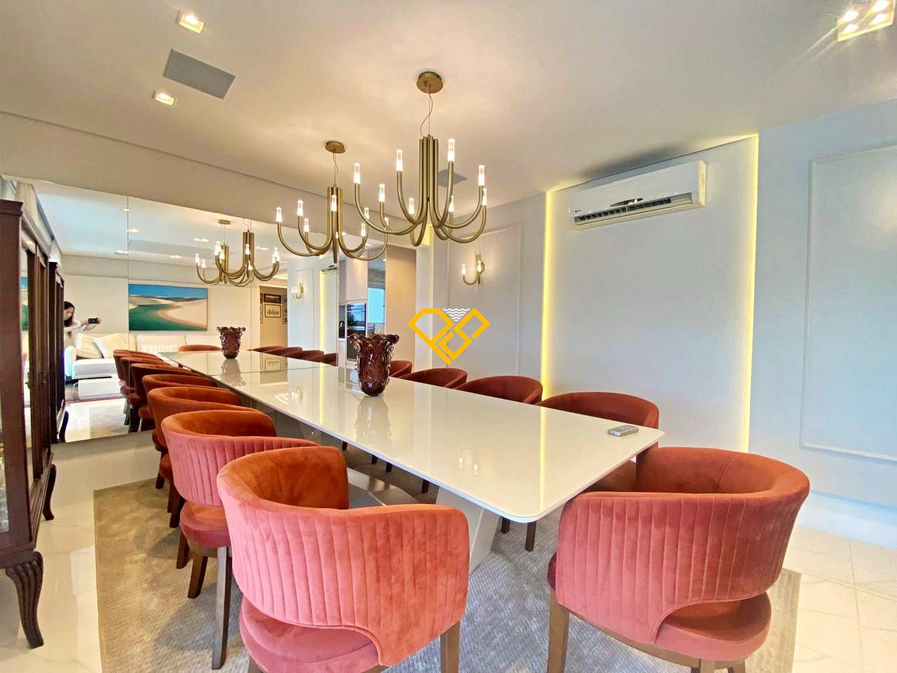 Apartamento à venda no Embaré: 