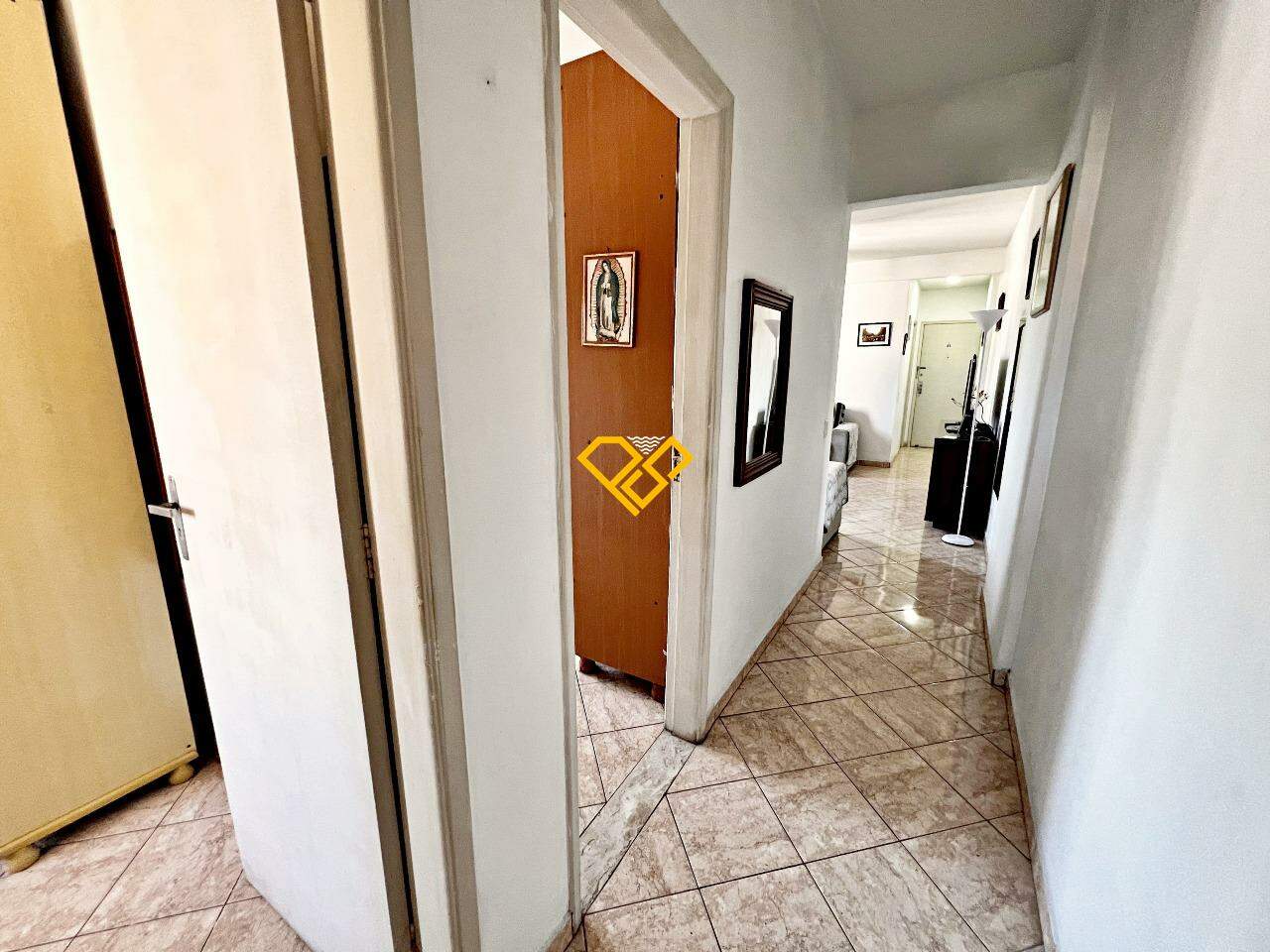 Apartamento à venda no Vila Mathias: Corredor da áea íntima