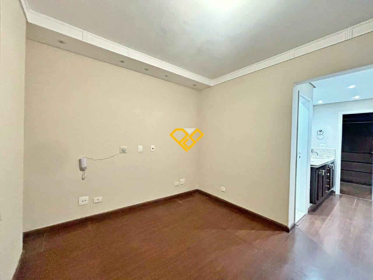 Cobertura à venda no Embaré: