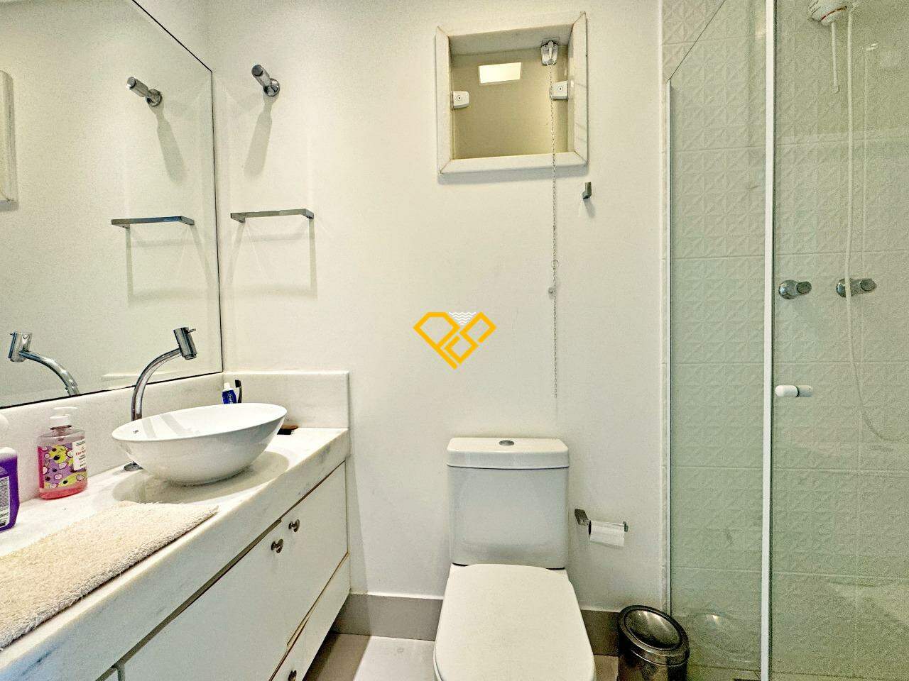 Apartamento à venda no José Menino: Wc social