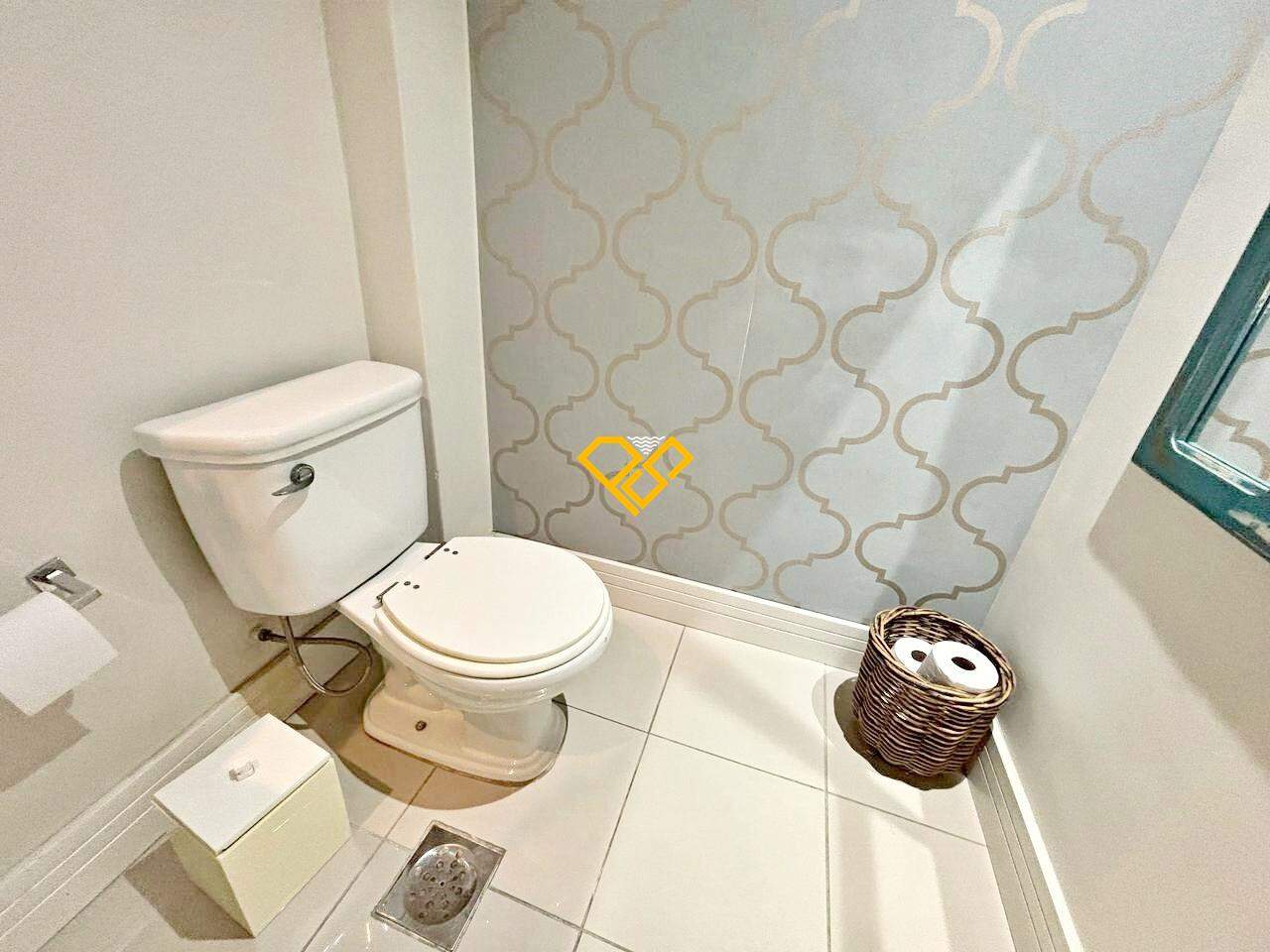 Apartamento à venda no Gonzaga: Lavabo