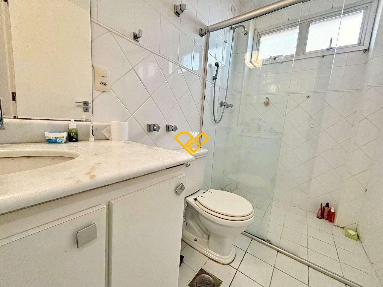 Apartamento à venda no Gonzaga: Wc suíte 2