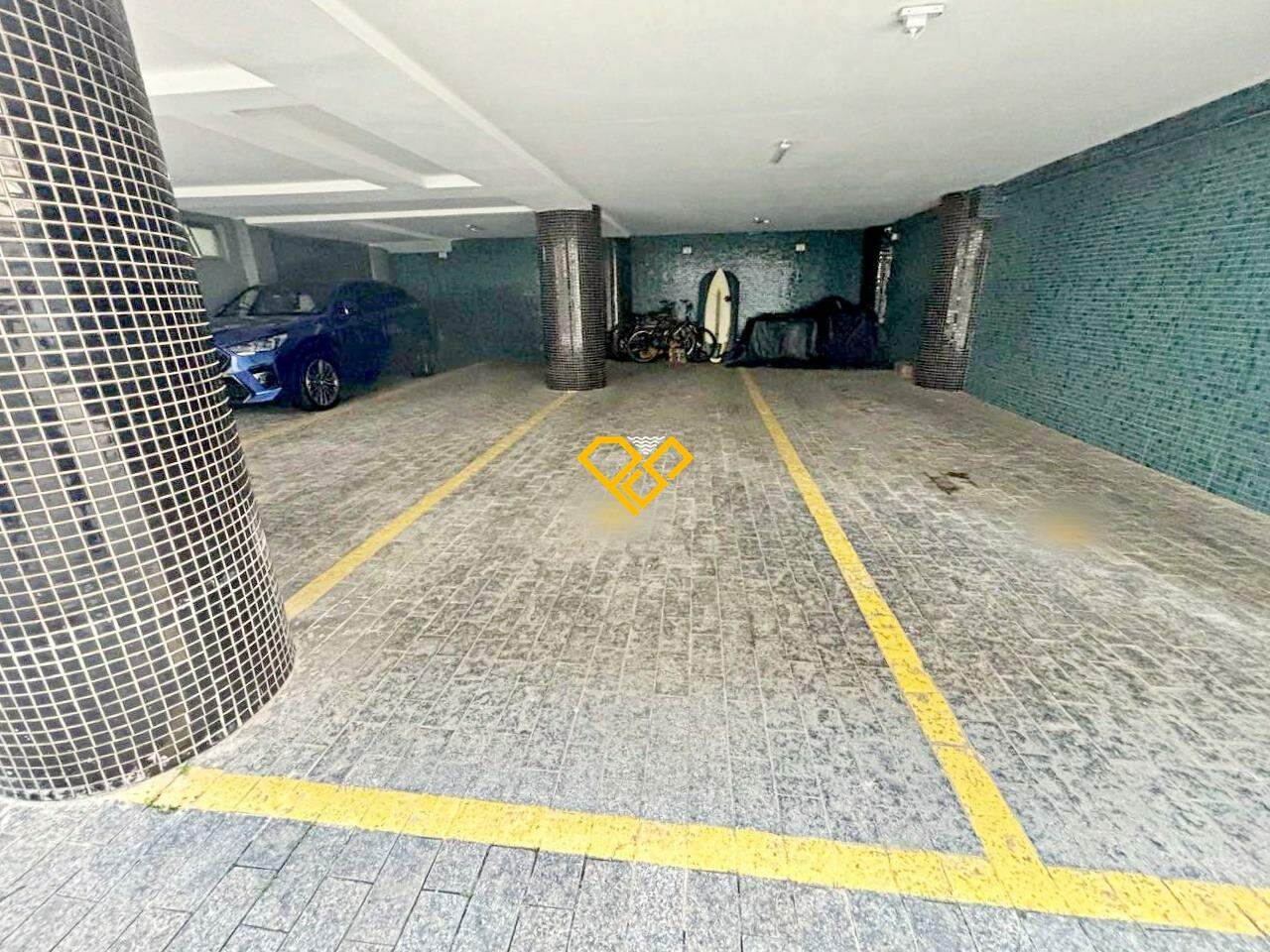 Apartamento à venda no Gonzaga: Garagem