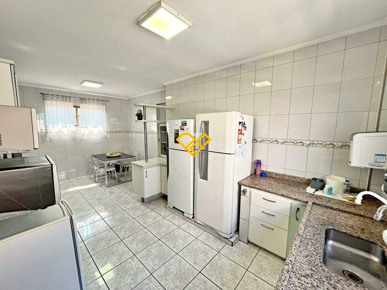 Sobreposta Alta à venda no Campo Grande: Cozinha