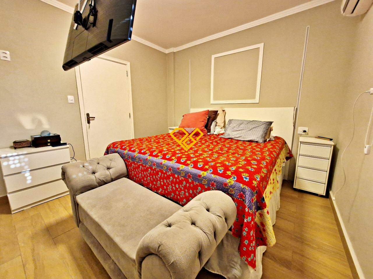 Apartamento à venda no Gonzaga: Dormitório 1 - suíte