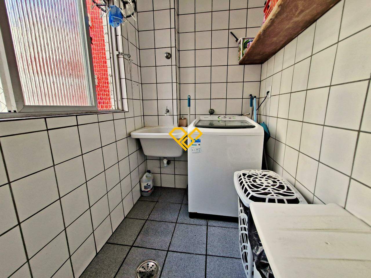 Apartamento à venda no Gonzaga: Área de serviço