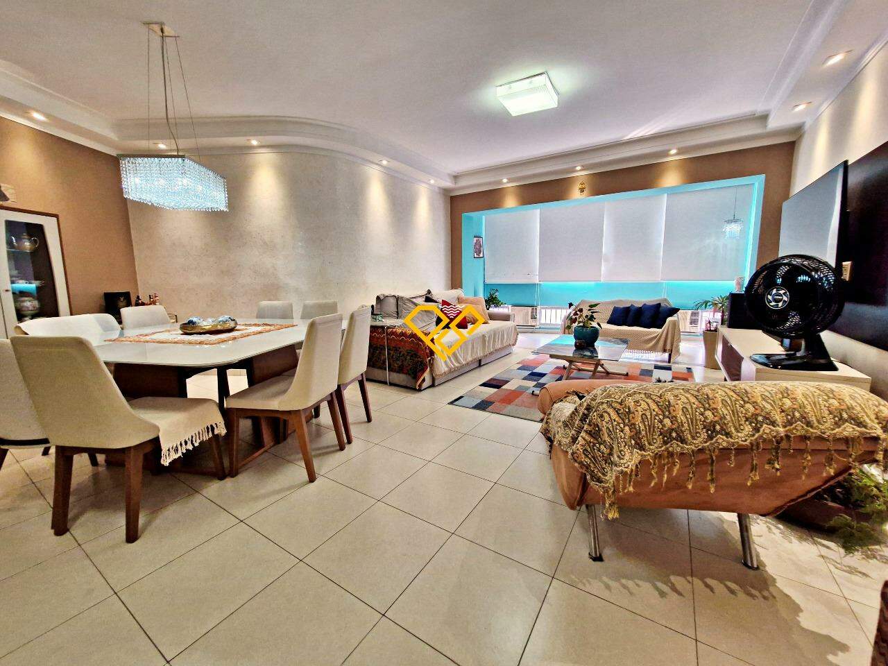 Apartamento à venda no Gonzaga: Sala