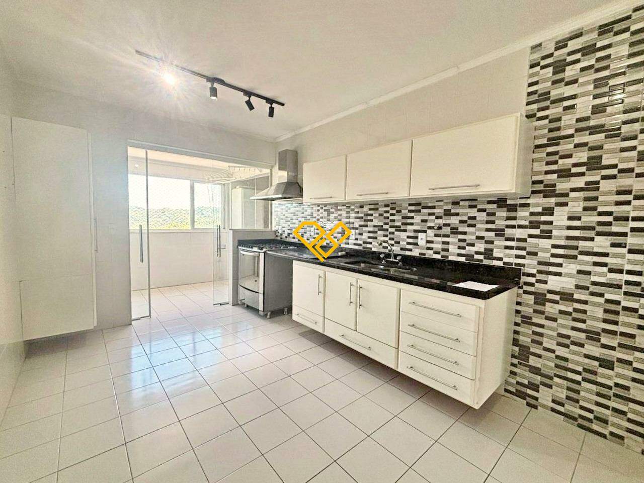 Apartamento para aluguel no Ponta da Praia: 