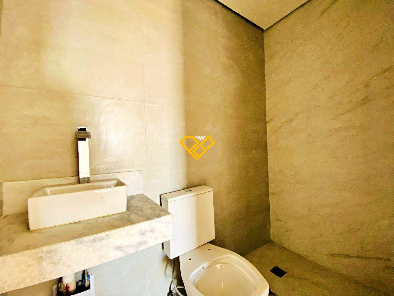 Apartamento à venda no Ponta da Praia: