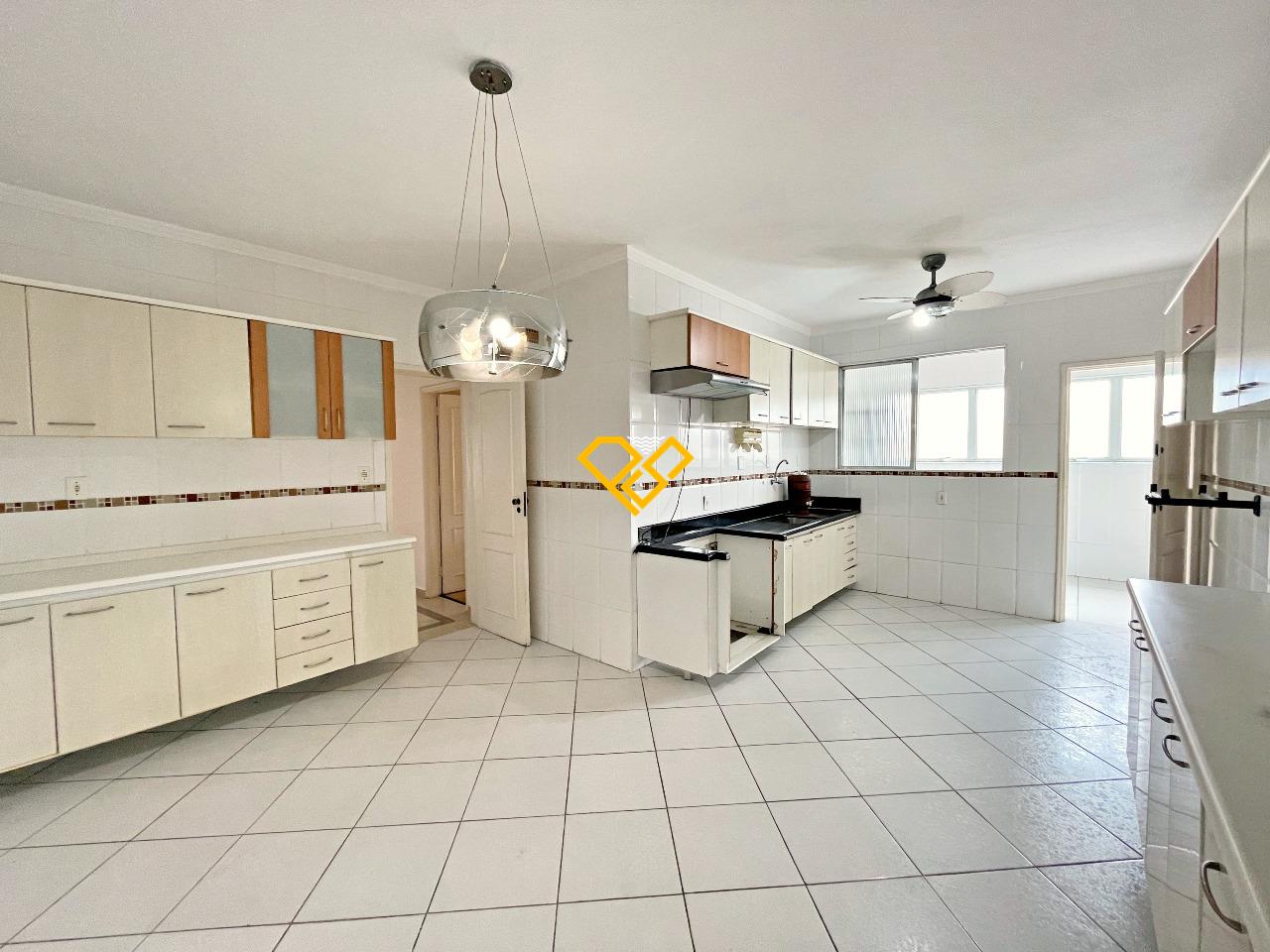 Cobertura à venda no Gonzaga: Cozinha