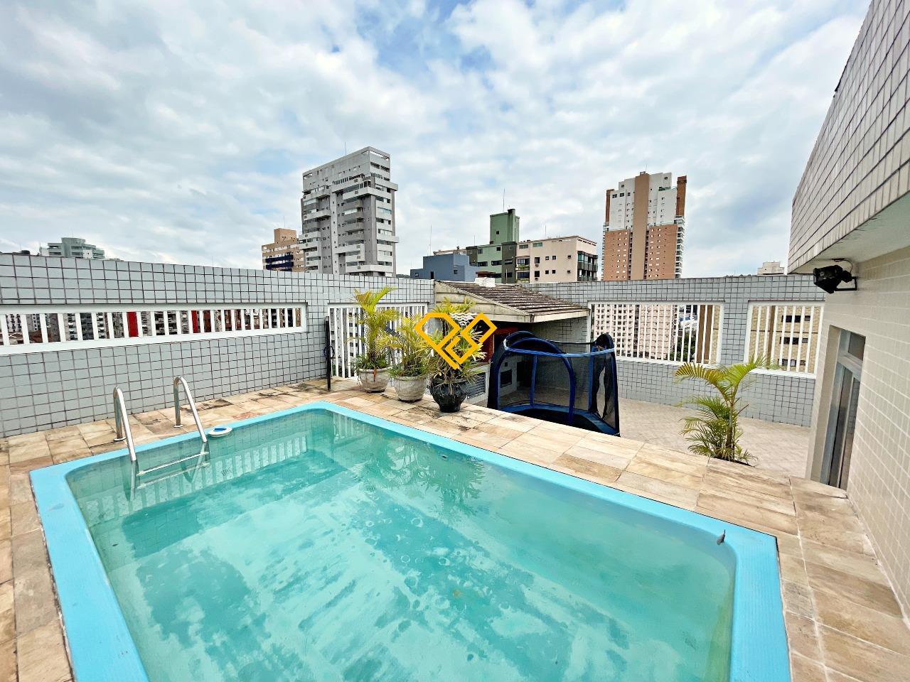 Cobertura à venda no Gonzaga: Piscina