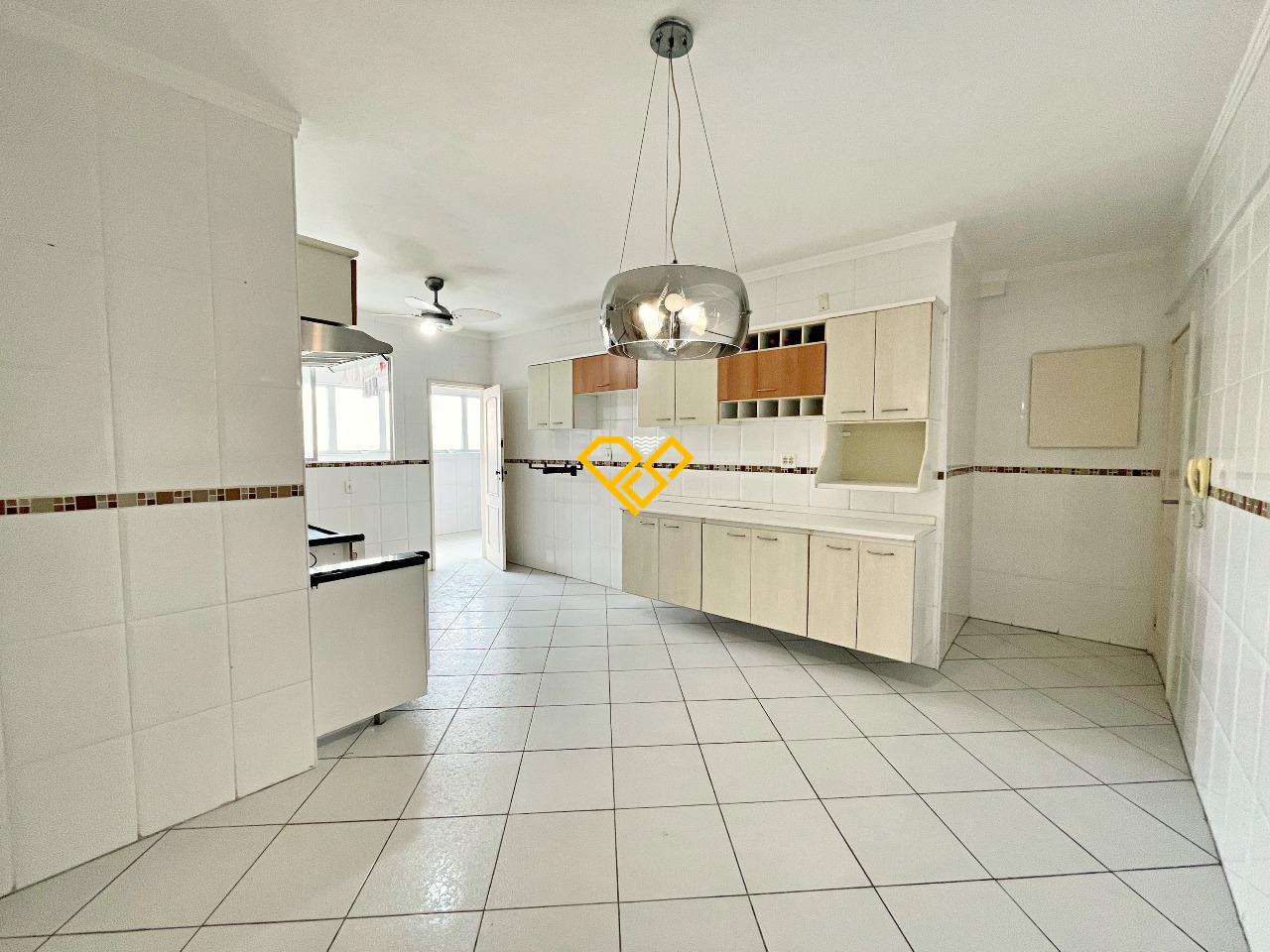 Cobertura à venda no Gonzaga: Cozinha