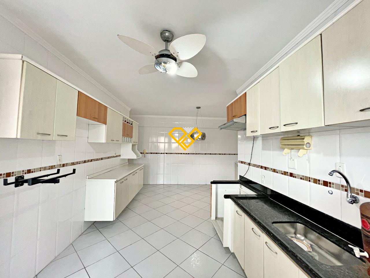 Cobertura à venda no Gonzaga: Cozinha