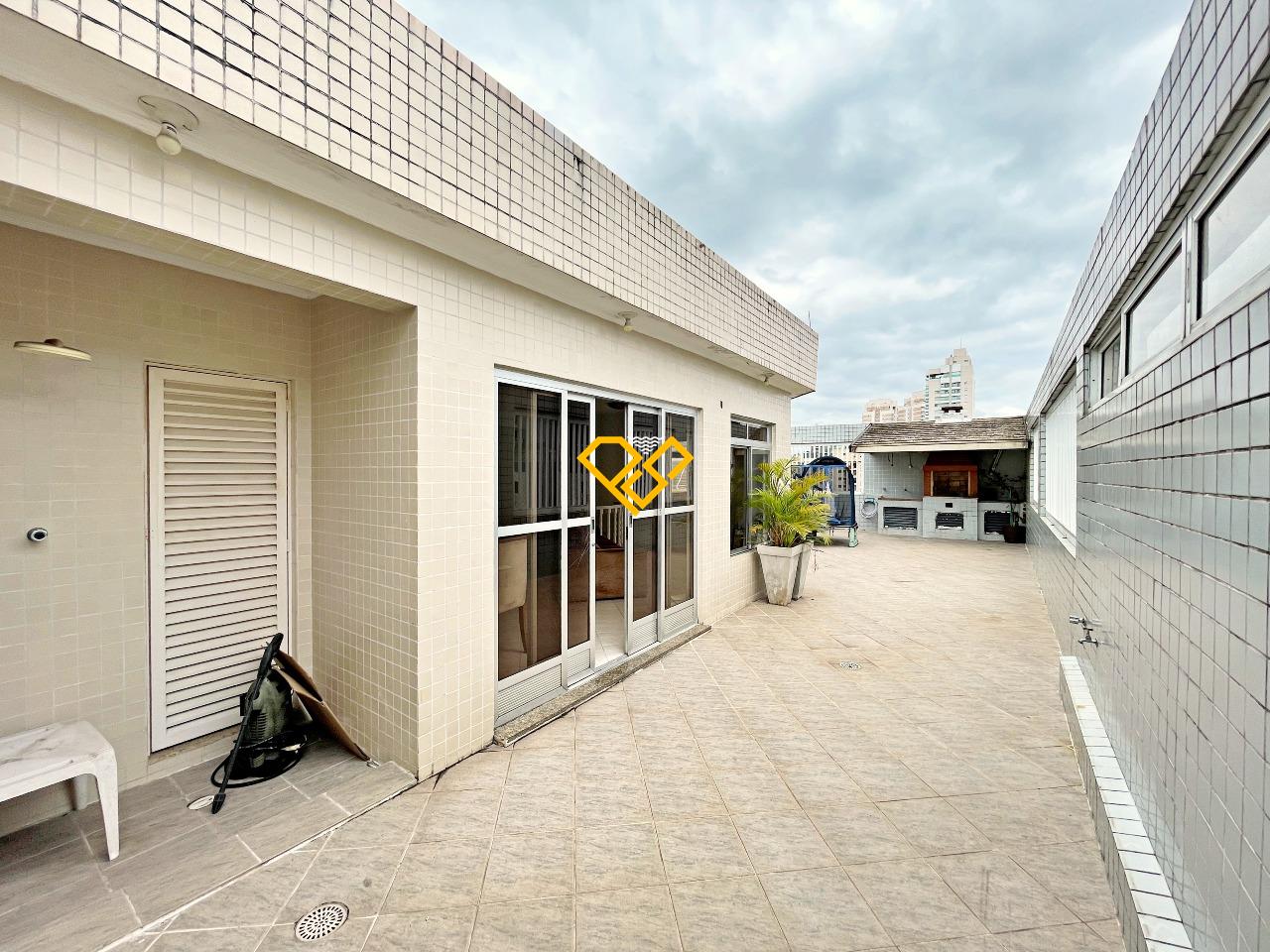 Cobertura à venda no Gonzaga: Área aberta