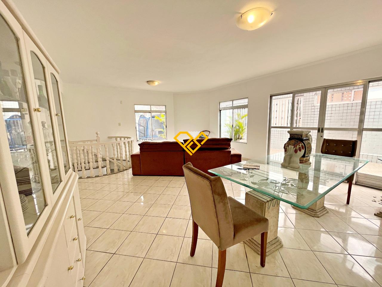 Cobertura à venda no Gonzaga: Sala 2° andar